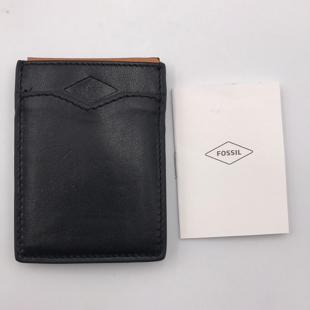 Fossil Mykel Leather Magnetic Card Case